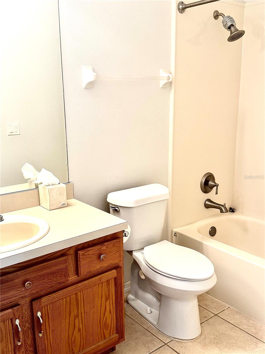 1944 THE OAKS BLVD, KISSIMMEE, FL, 34746