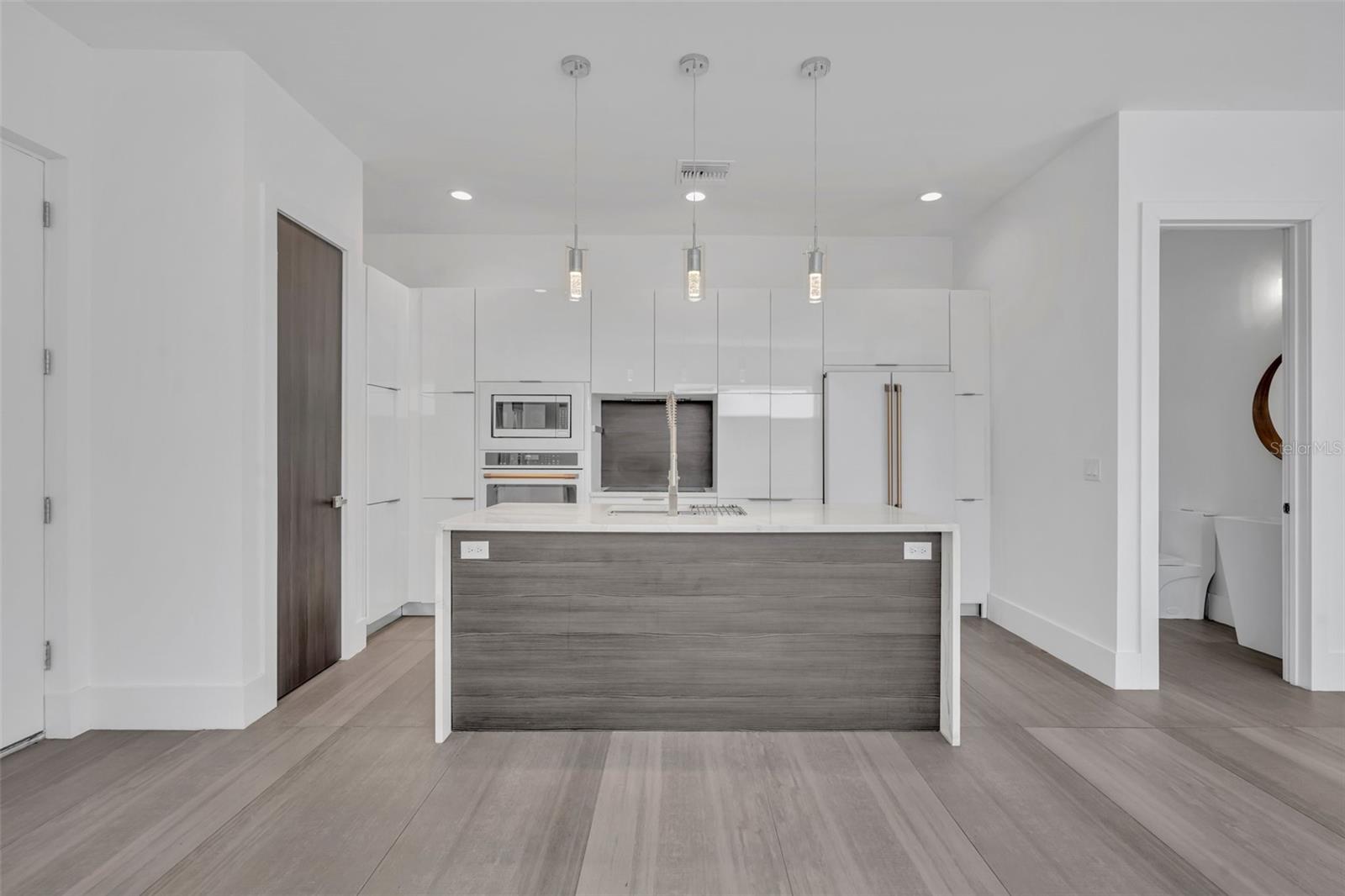 830 W CANTON AVE, WINTER PARK, FL, 32789