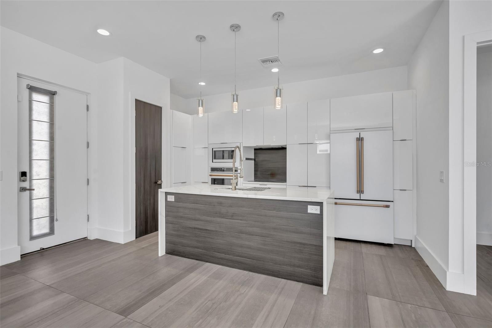 830 W CANTON AVE, WINTER PARK, FL, 32789
