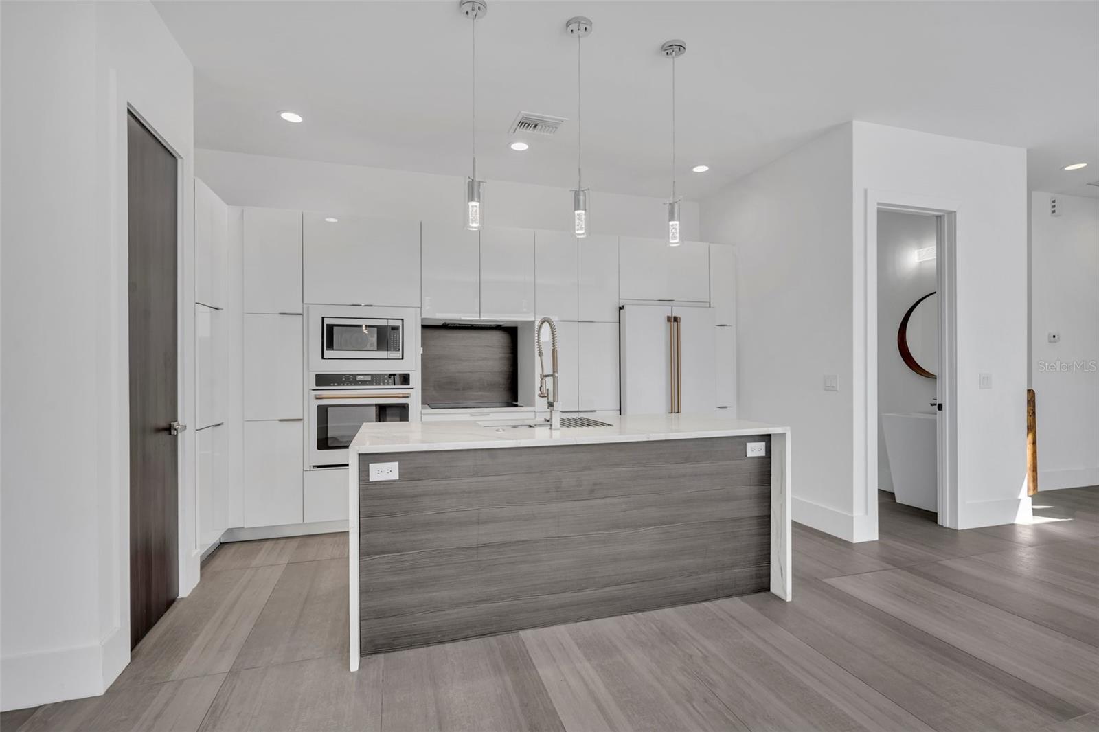 830 W CANTON AVE, WINTER PARK, FL, 32789