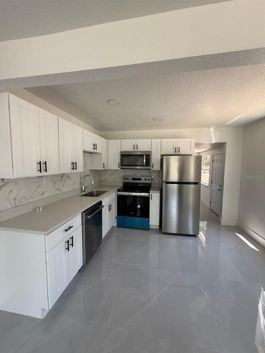 427 40TH AVE S, ST PETERSBURG, FL, 33705