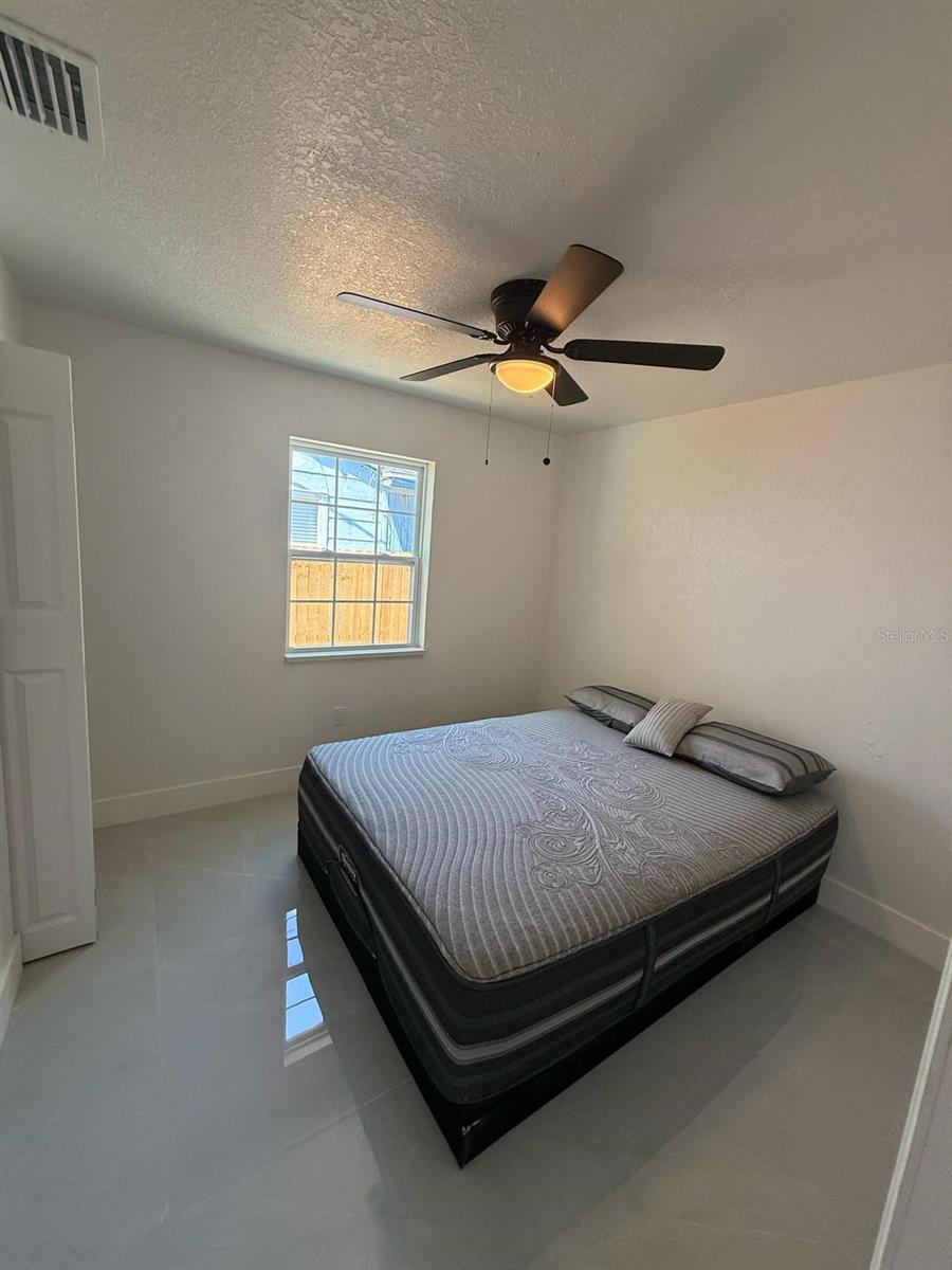 427 40TH AVE S, ST PETERSBURG, FL, 33705
