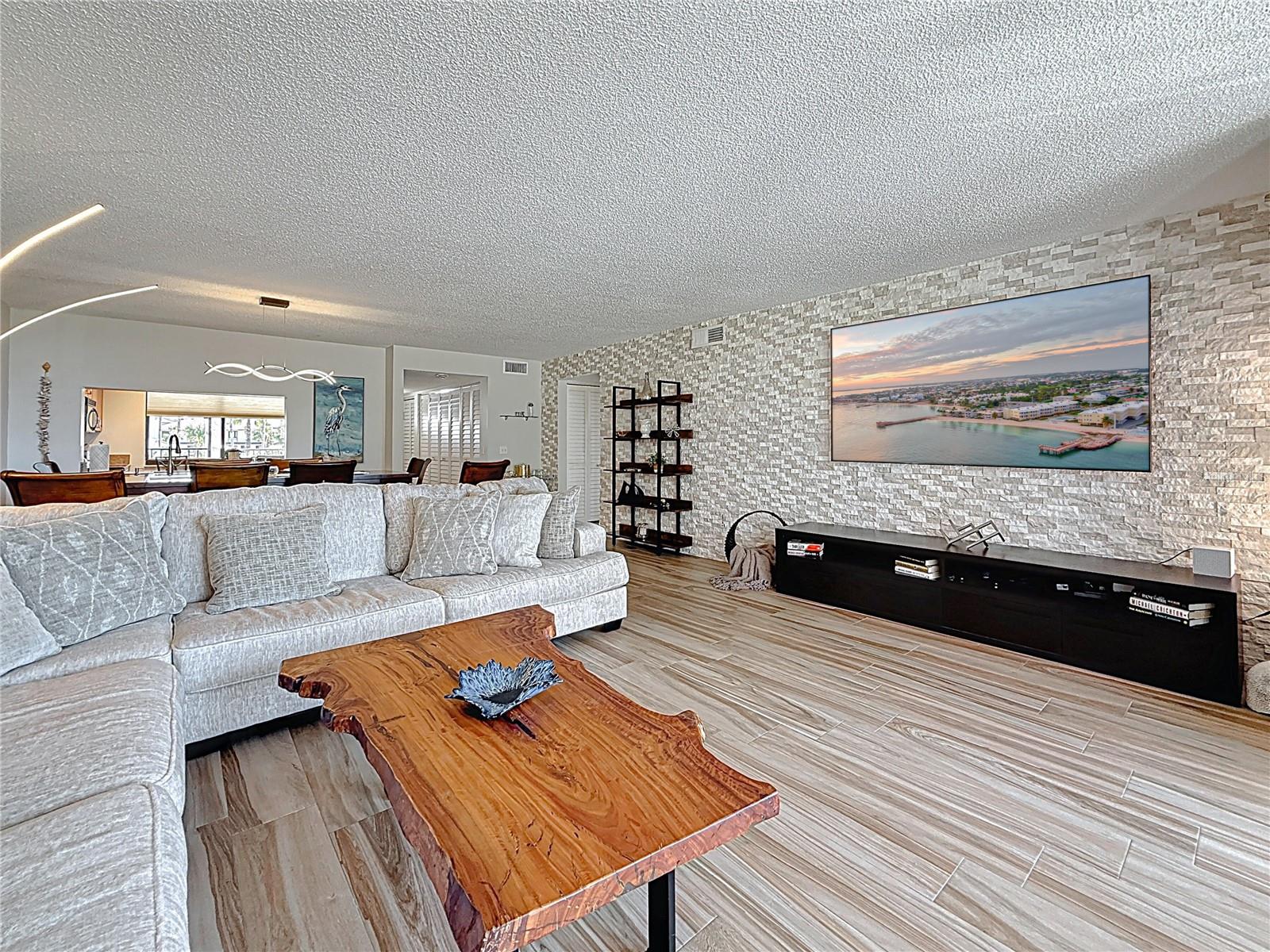 1581 GULF BLVD #102N, CLEARWATER BEACH, FL, 33767