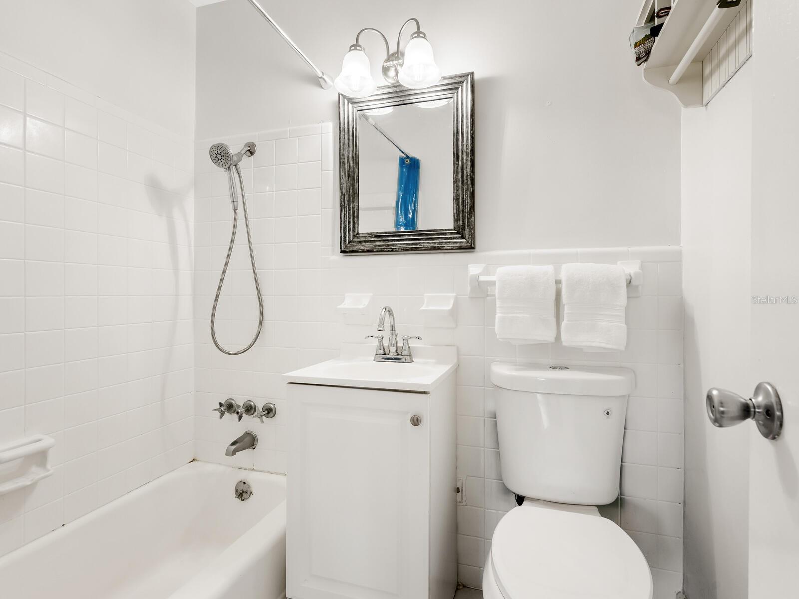 2155 WOOD ST #B18, SARASOTA, FL, 34237