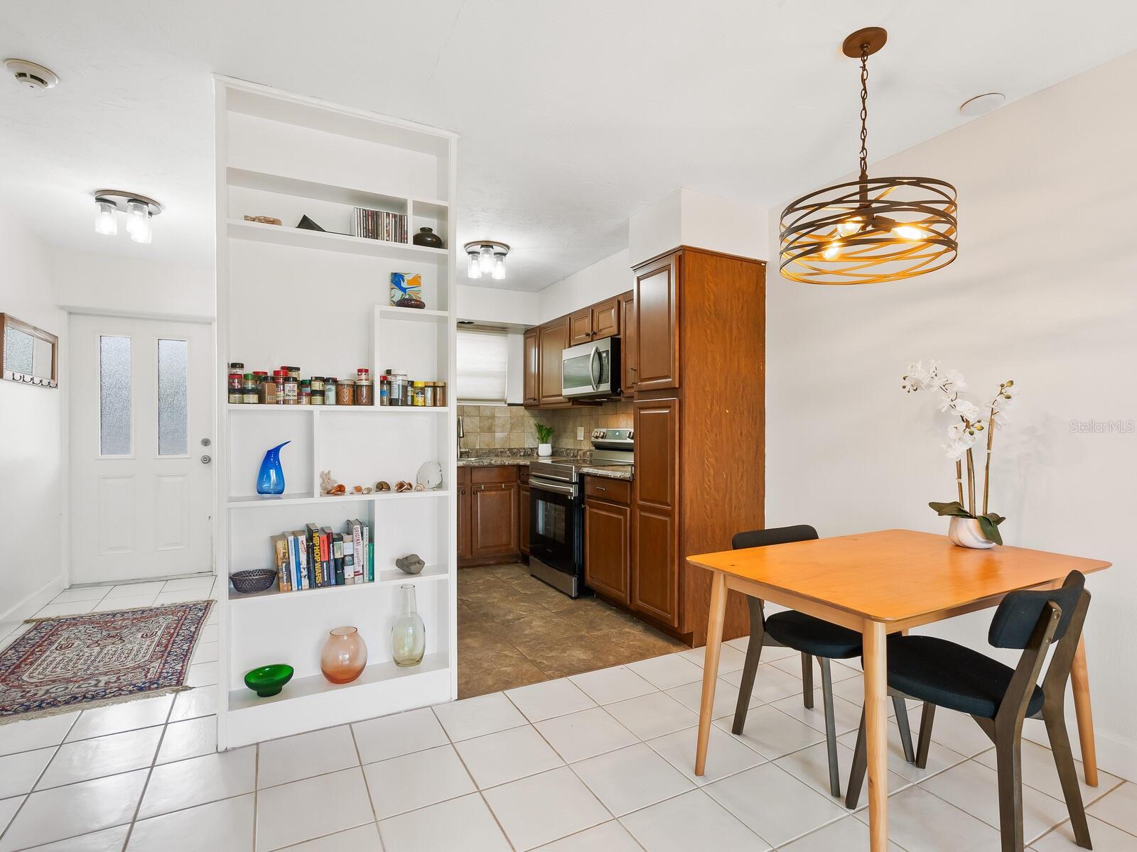 2155 WOOD ST #B18, SARASOTA, FL, 34237