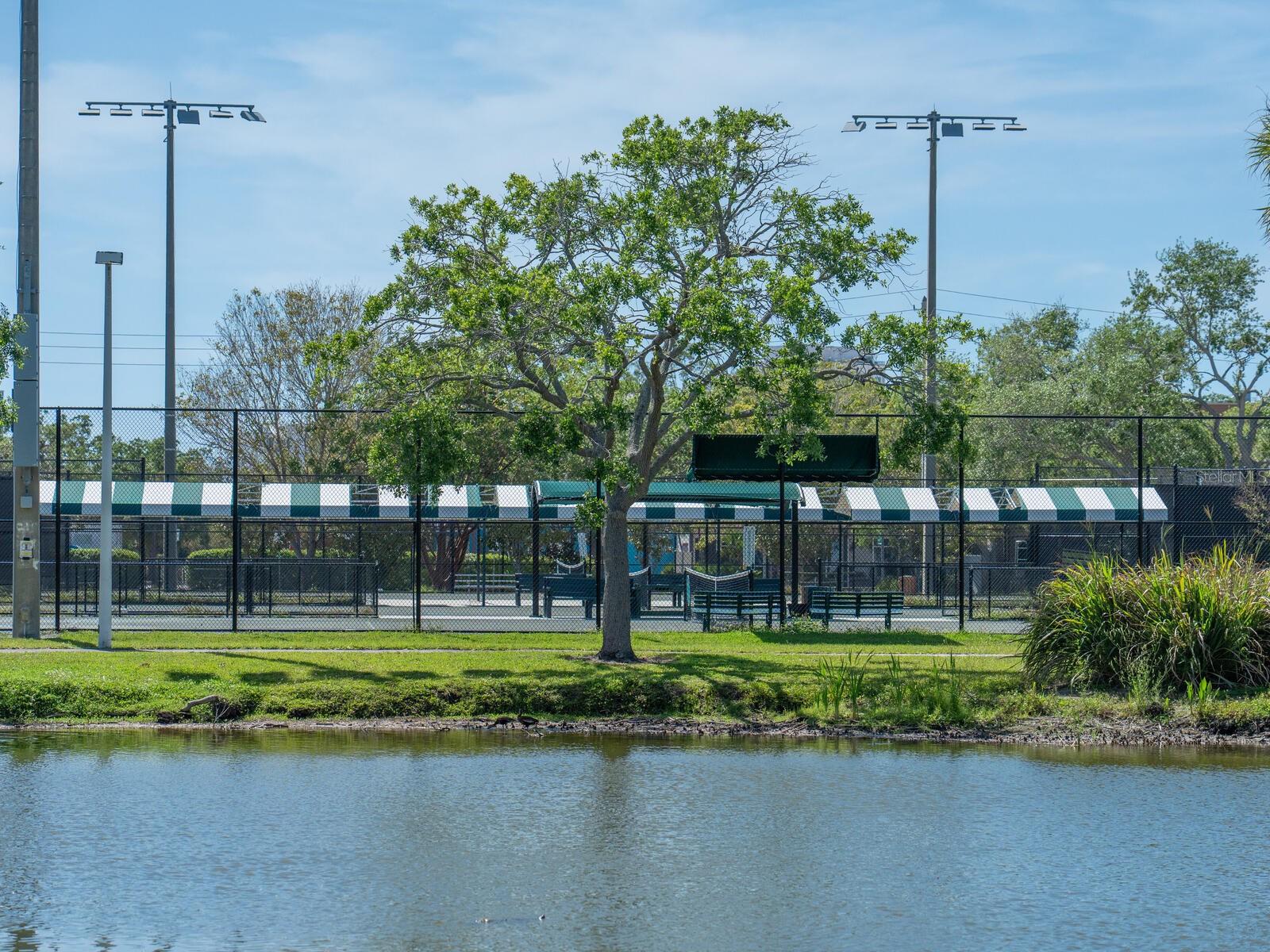 2155 WOOD ST #B18, SARASOTA, FL, 34237