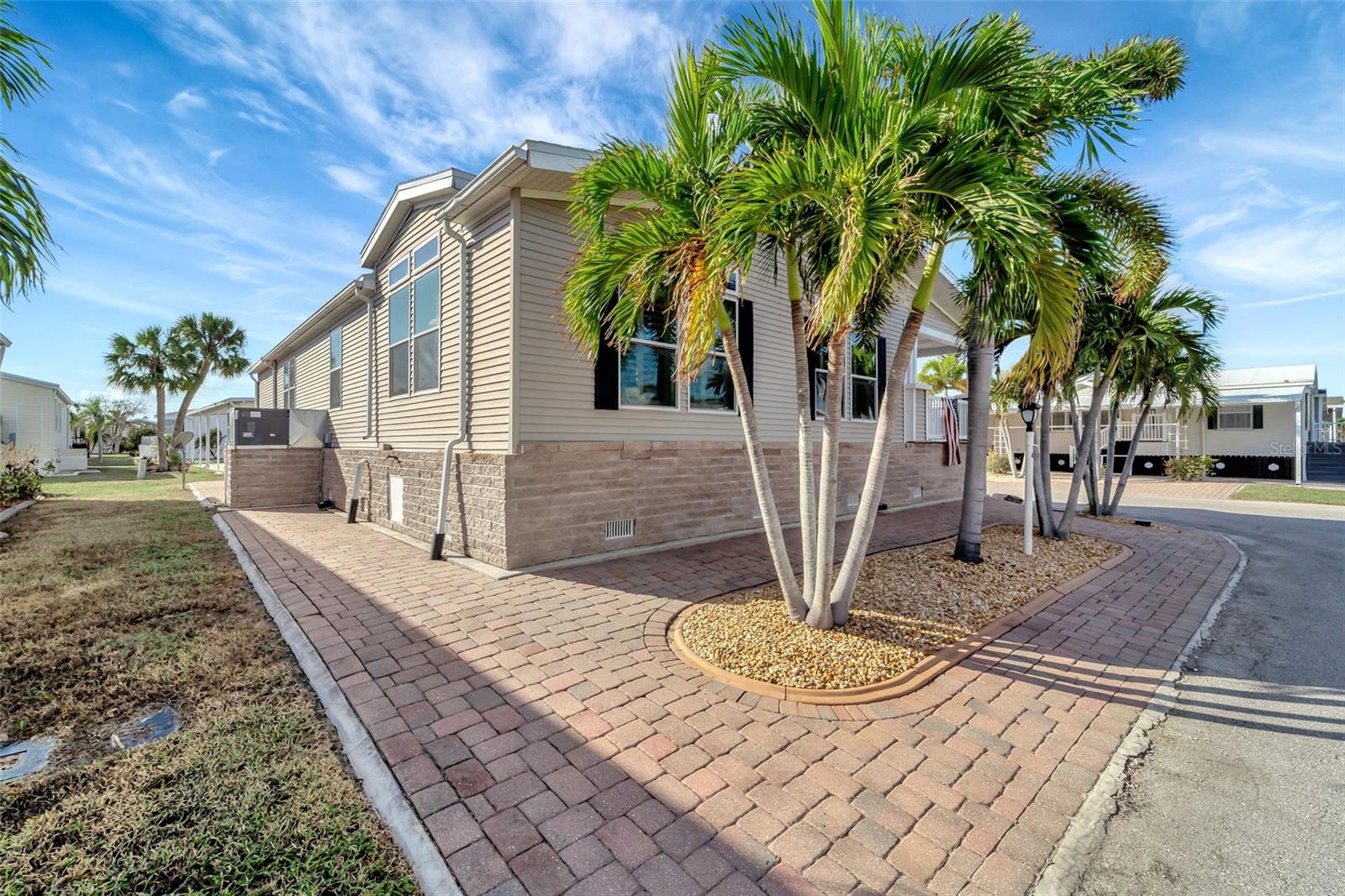 16 COPENHAGEN AVE, PUNTA GORDA, FL, 33950