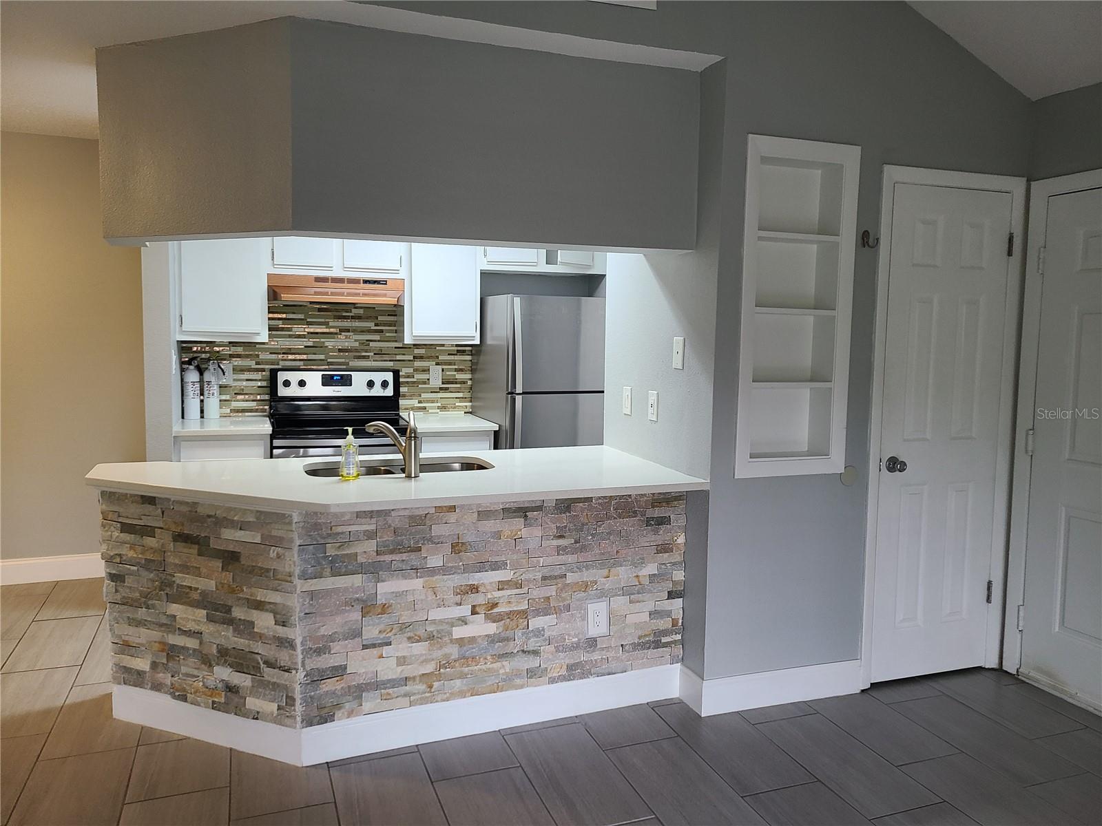 234 AFTON SQ #305, ALTAMONTE SPRINGS, FL, 32714