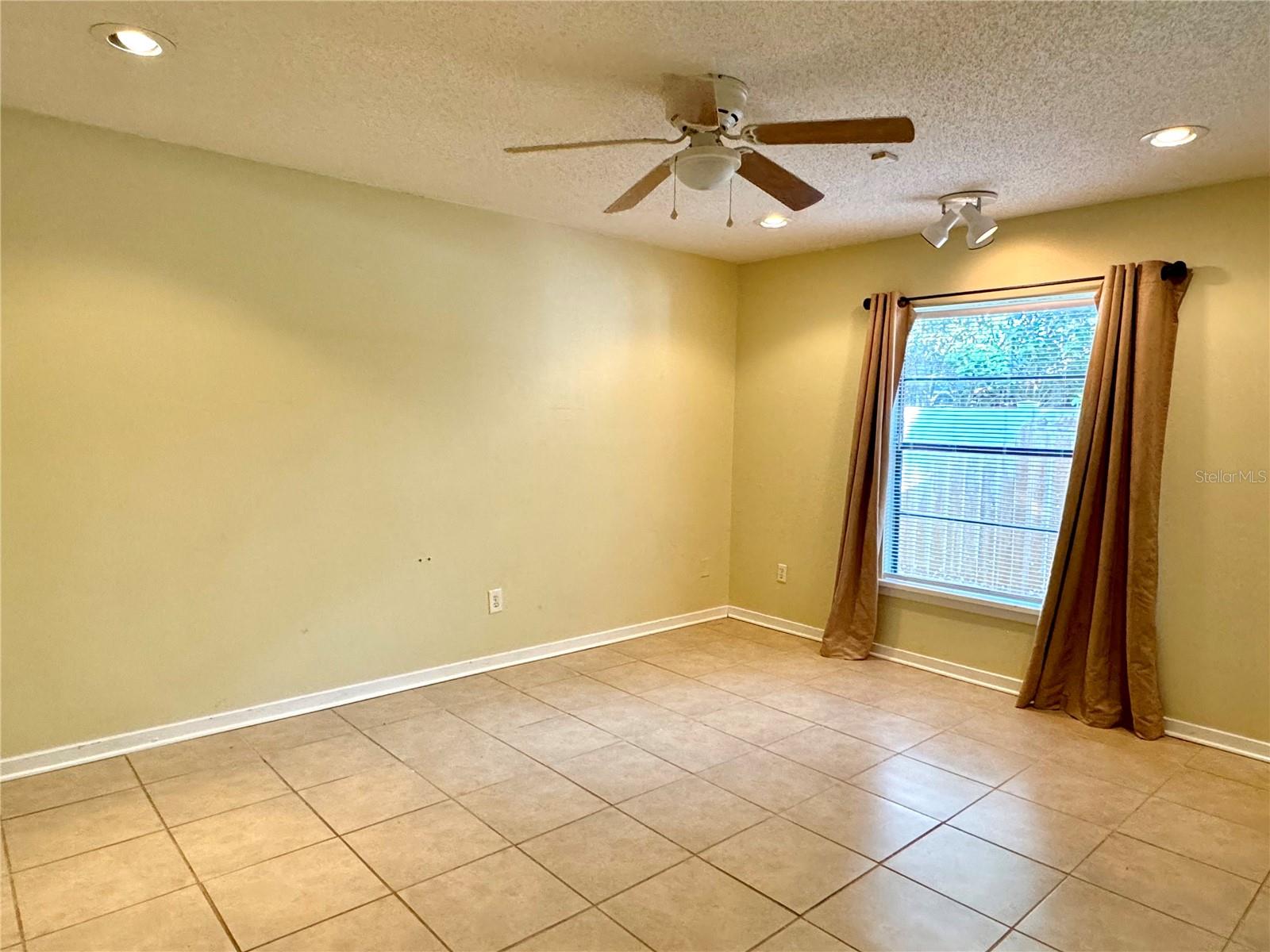 2155 PALM VIEW DR, APOPKA, FL, 32712