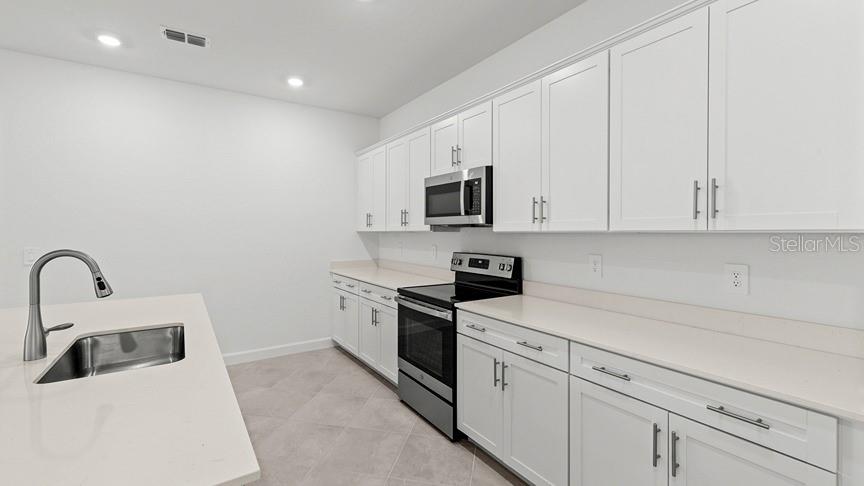 8226 SHORE LAKE DR, ENGLEWOOD, FL, 34224