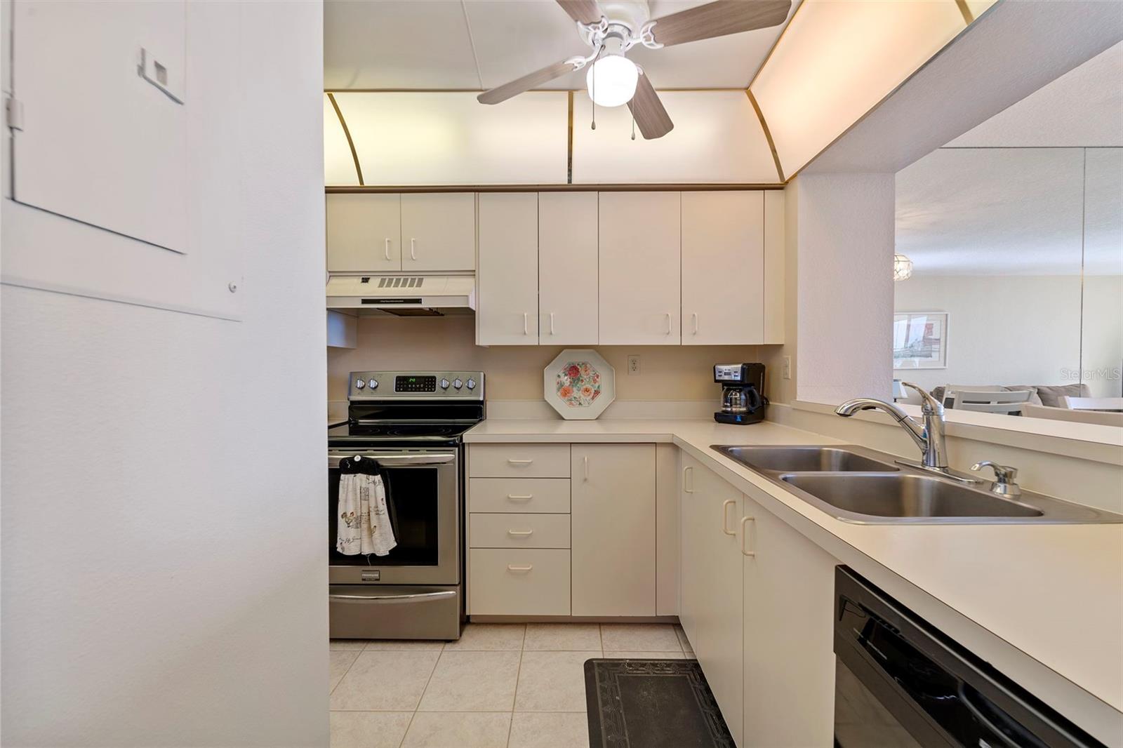 6021 BAHIA DEL MAR CIR #534, ST PETERSBURG, FL, 33715