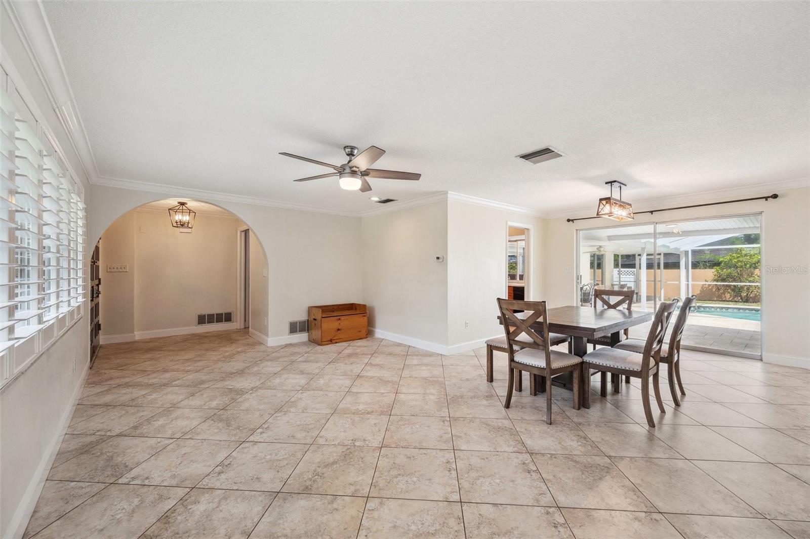 2216 EL DE ORO DR, CLEARWATER, FL, 33764