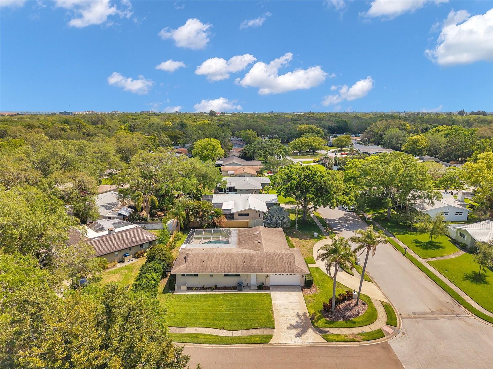2216 EL DE ORO DR, CLEARWATER, FL, 33764