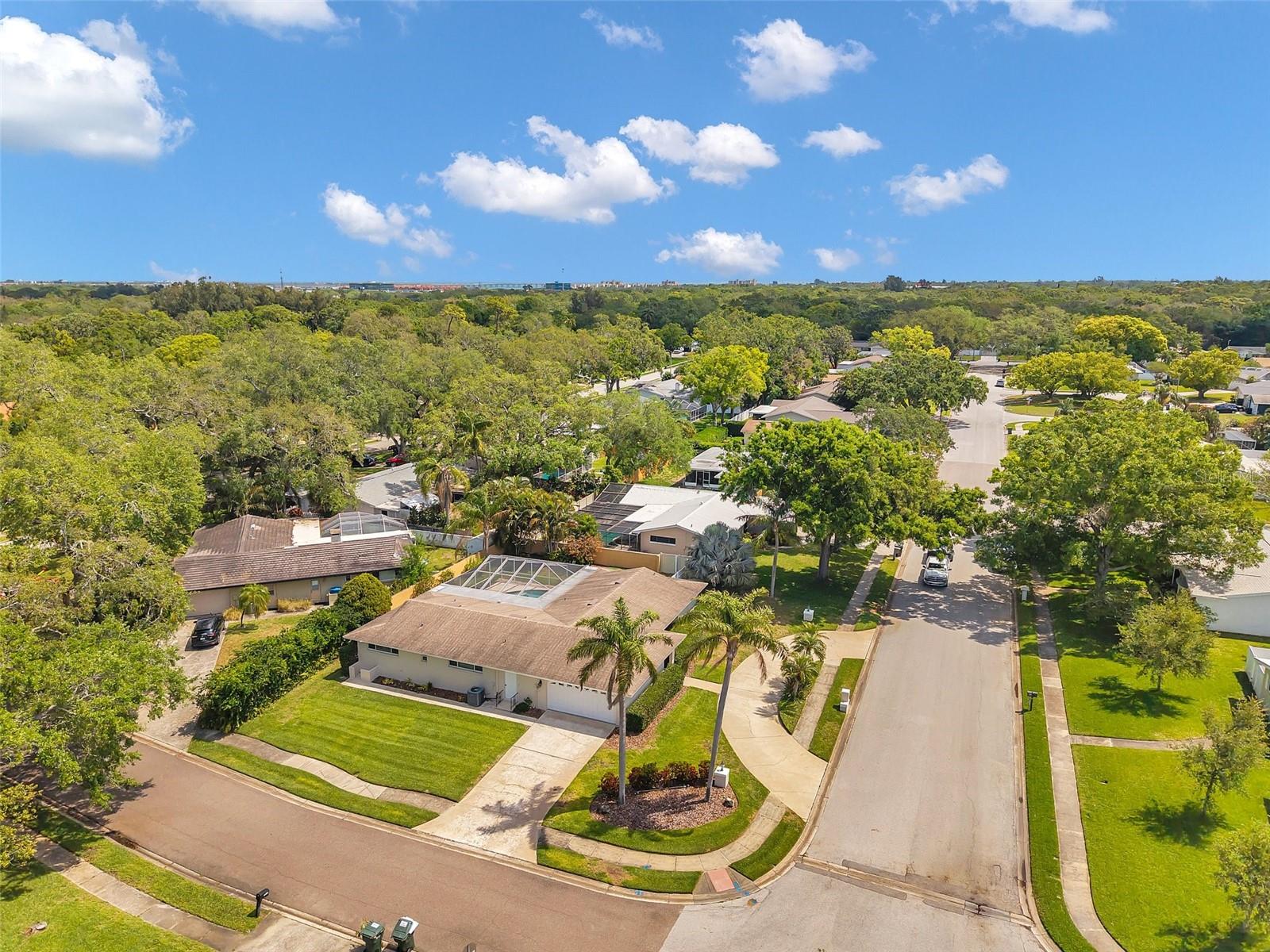 2216 EL DE ORO DR, CLEARWATER, FL, 33764