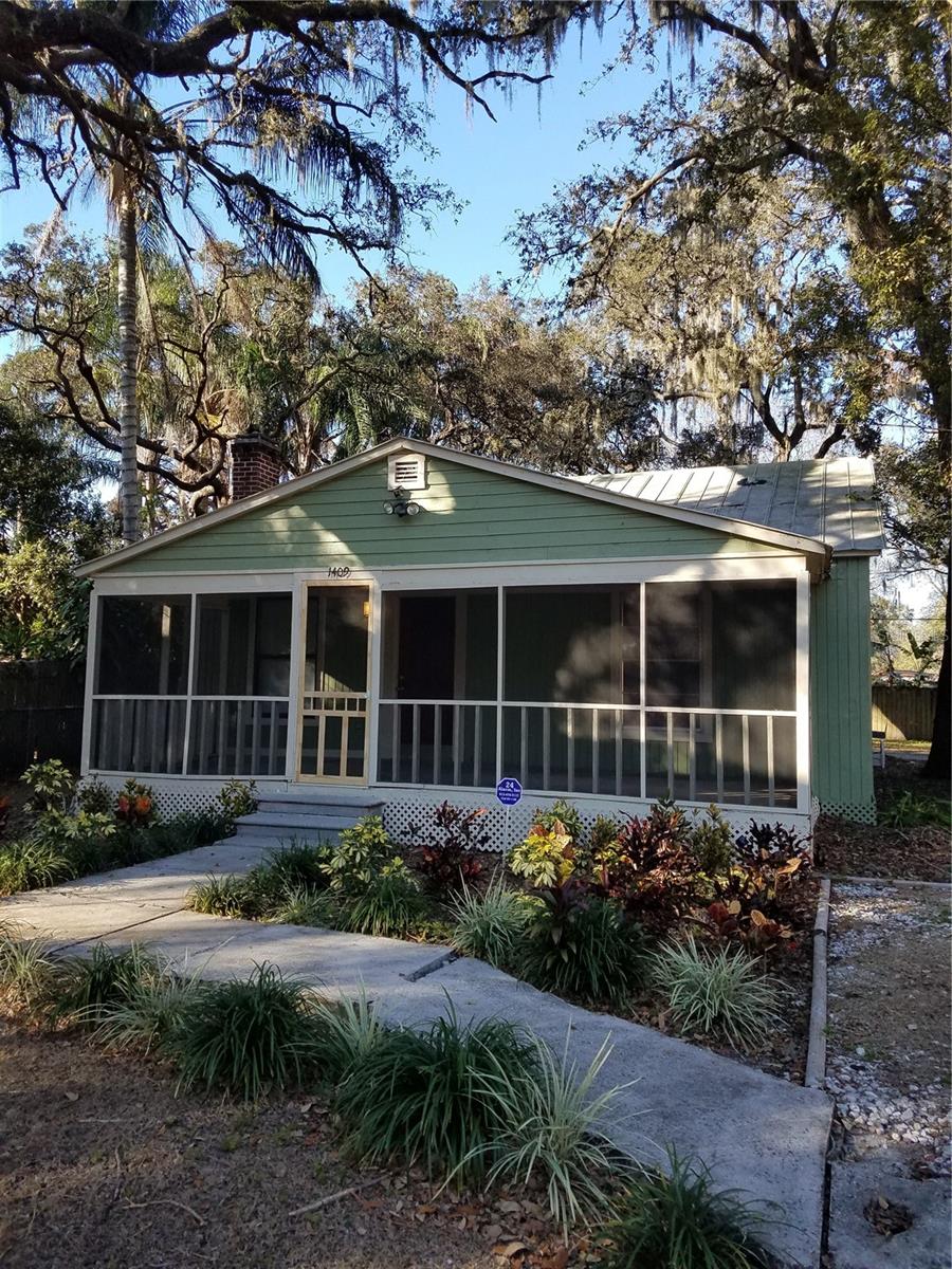 EL PORTAL, TAMPA, FL, 33604