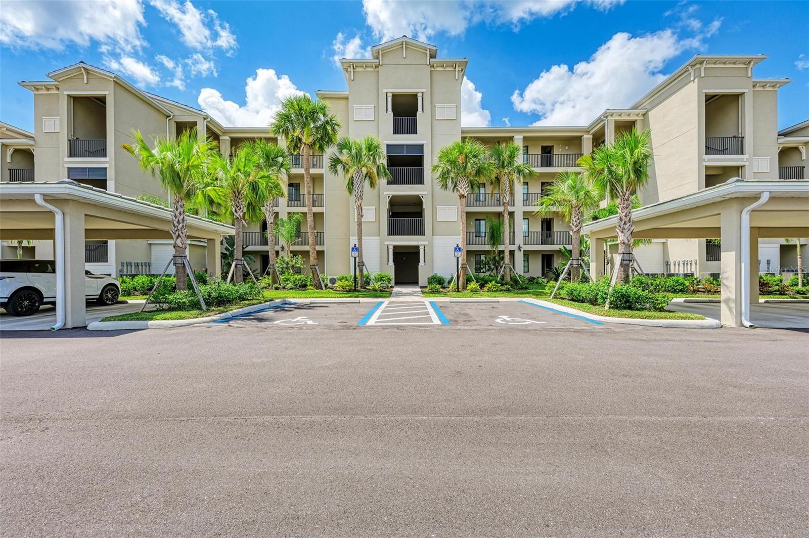 18008 GAWTHROP DR #105, BRADENTON, FL, 34211