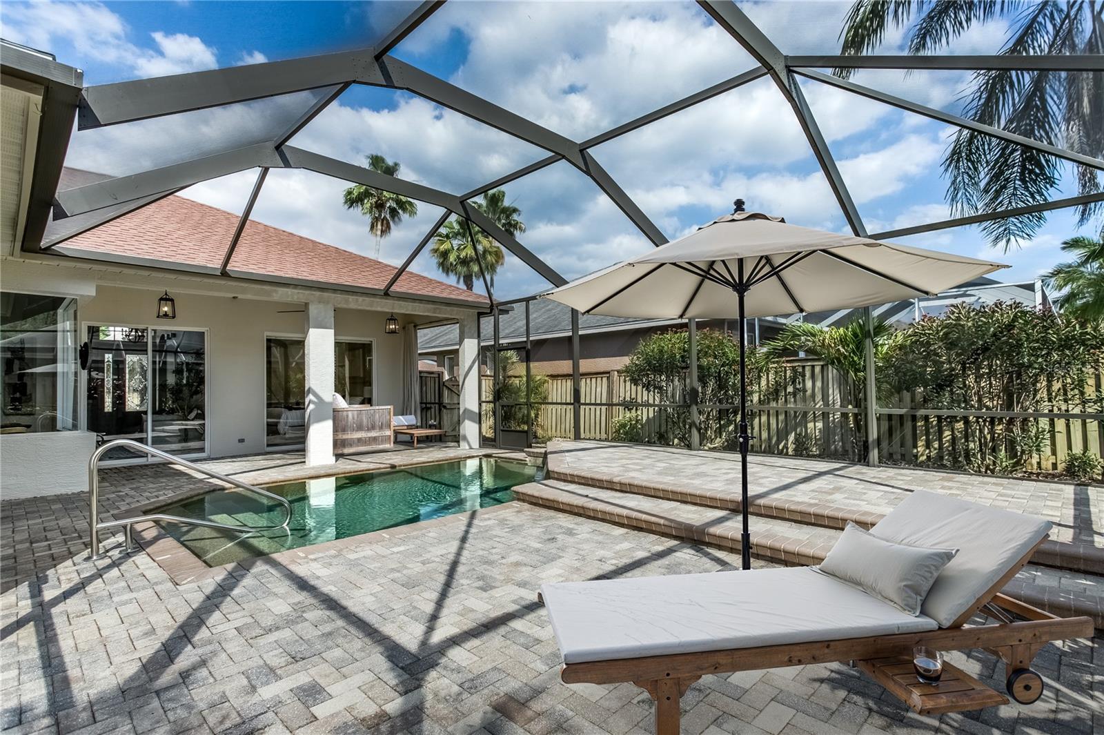 10626 TAVISTOCK DR, TAMPA, FL, 33626