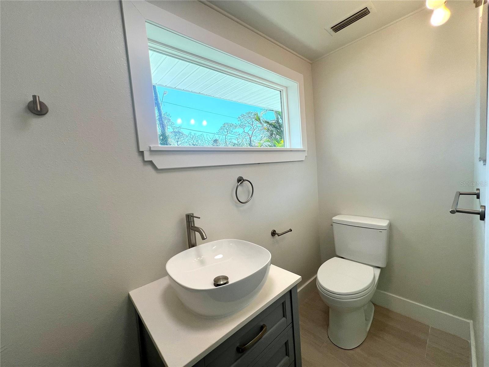 352 OAK ST, ENGLEWOOD, FL, 34223