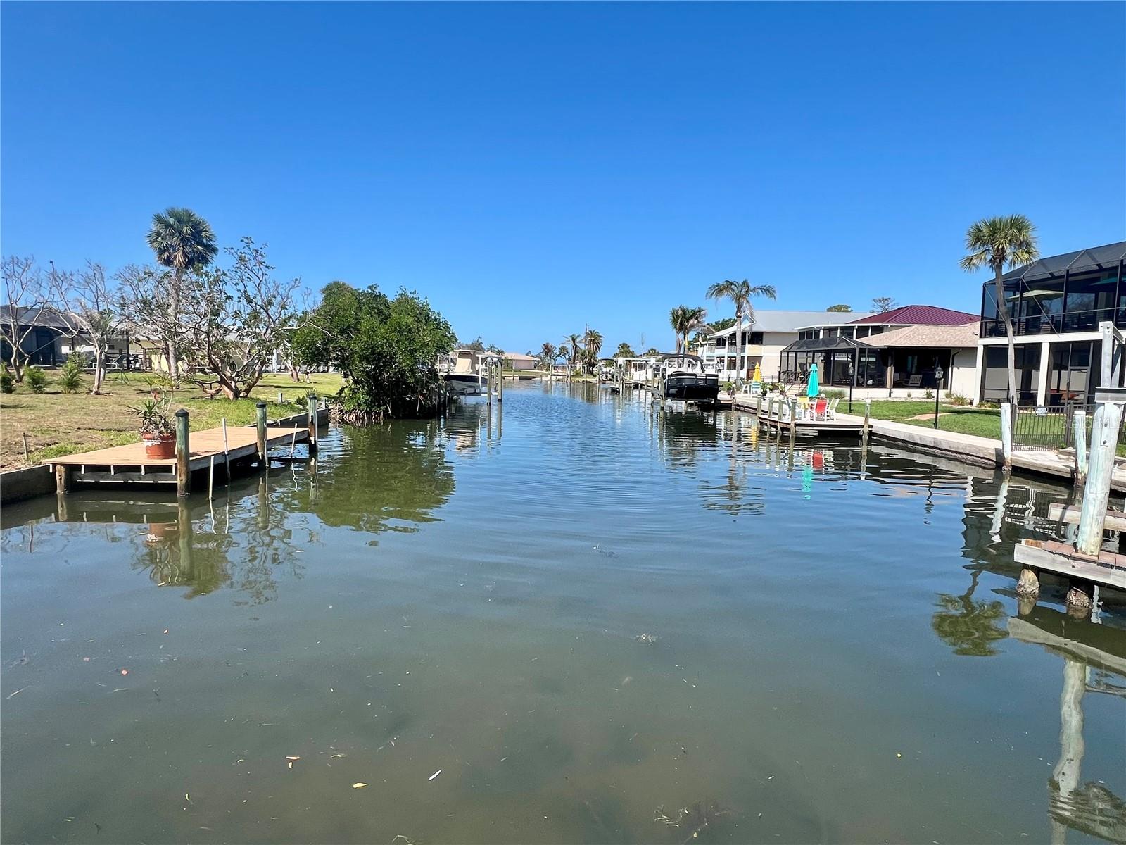 352 OAK ST, ENGLEWOOD, FL, 34223