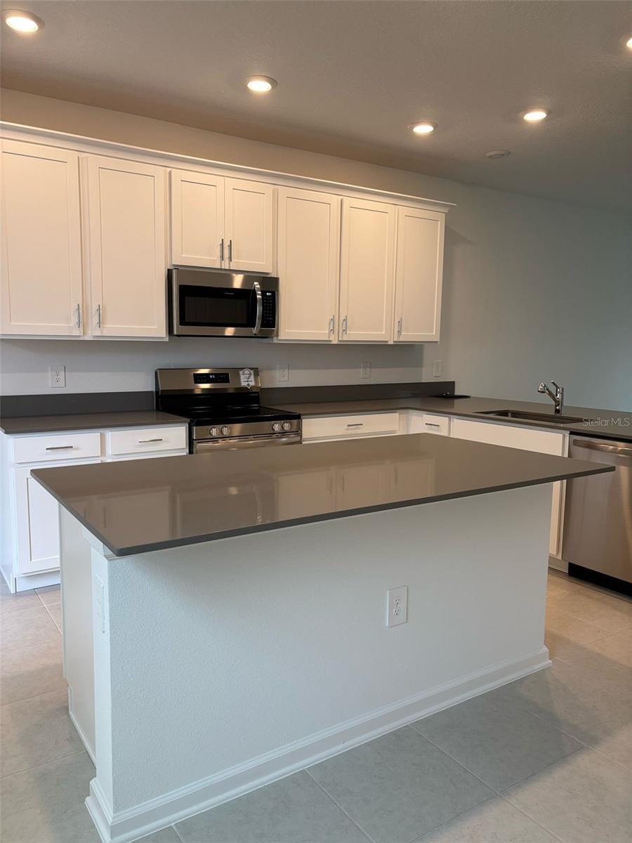 1996 TOHOQUA BLVD, KISSIMMEE, FL, 34744