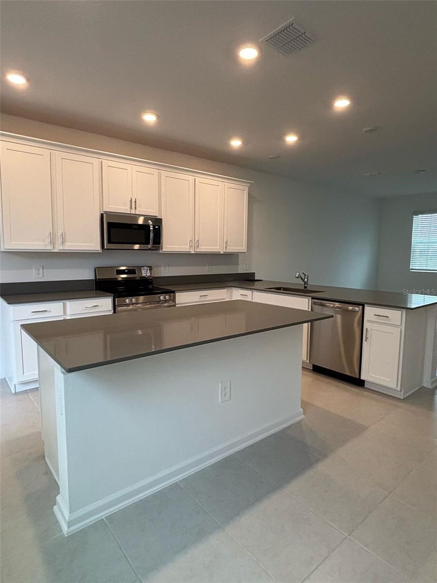 1996 TOHOQUA BLVD, KISSIMMEE, FL, 34744