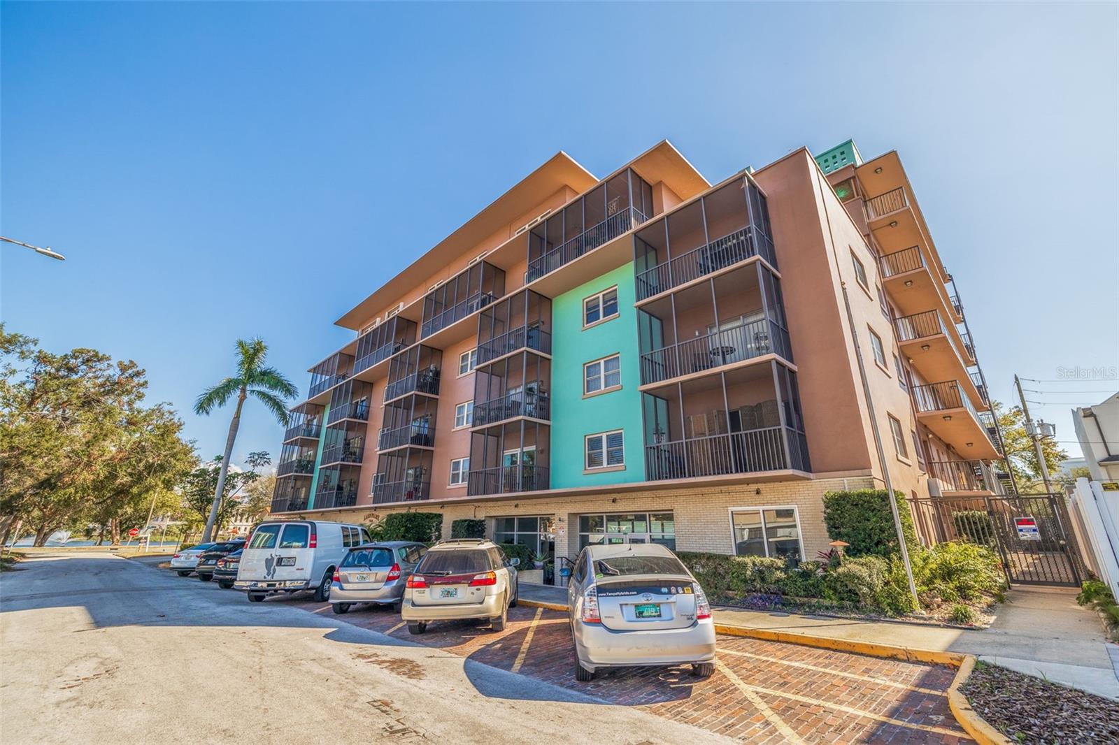750 BURLINGTON AVE N #4L, ST PETERSBURG, FL, 33701
