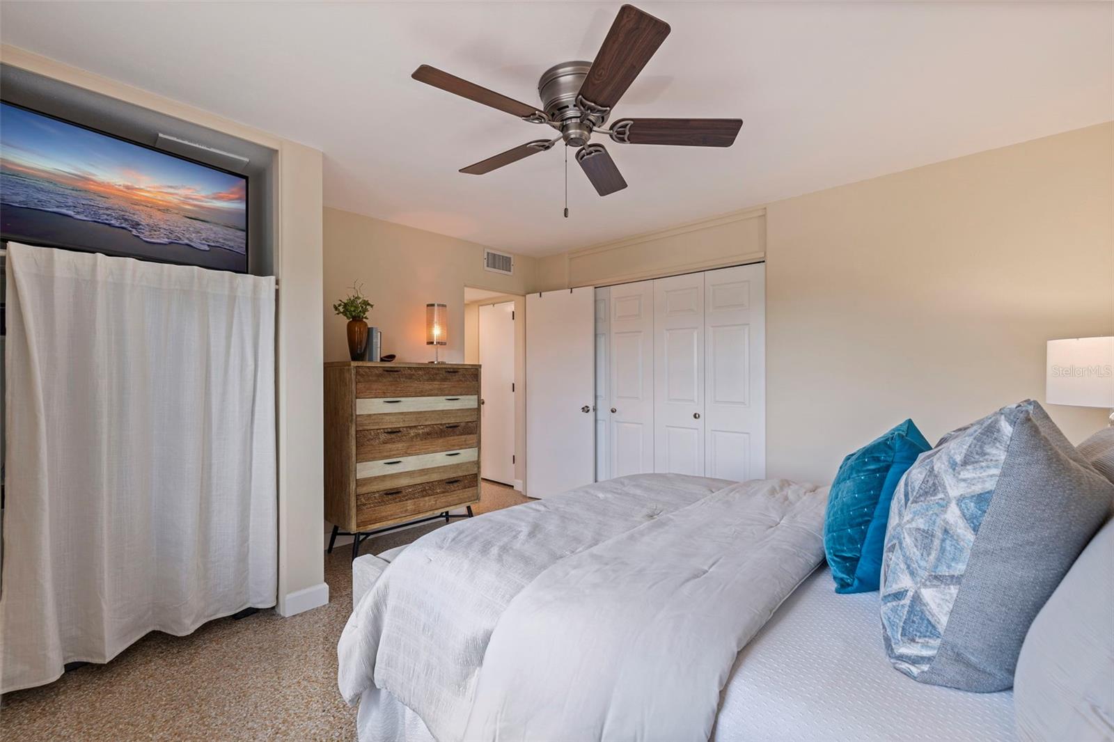 750 BURLINGTON AVE N #4L, ST PETERSBURG, FL, 33701