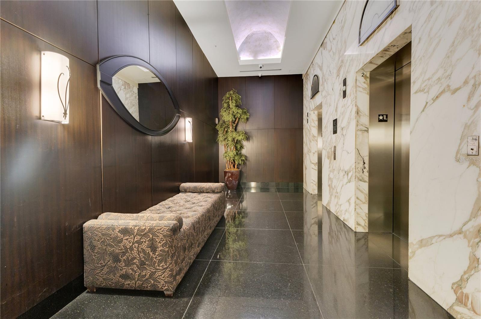 100 S EOLA DR #1102, ORLANDO, FL, 32801