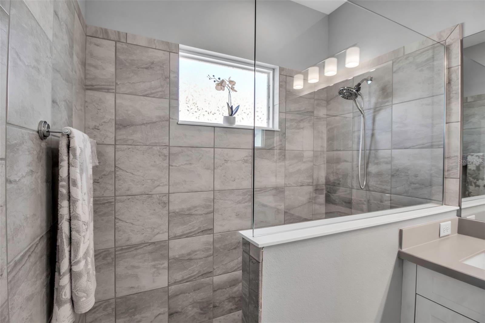 12915 TRUE BLUE CIR, BRADENTON, FL, 34211