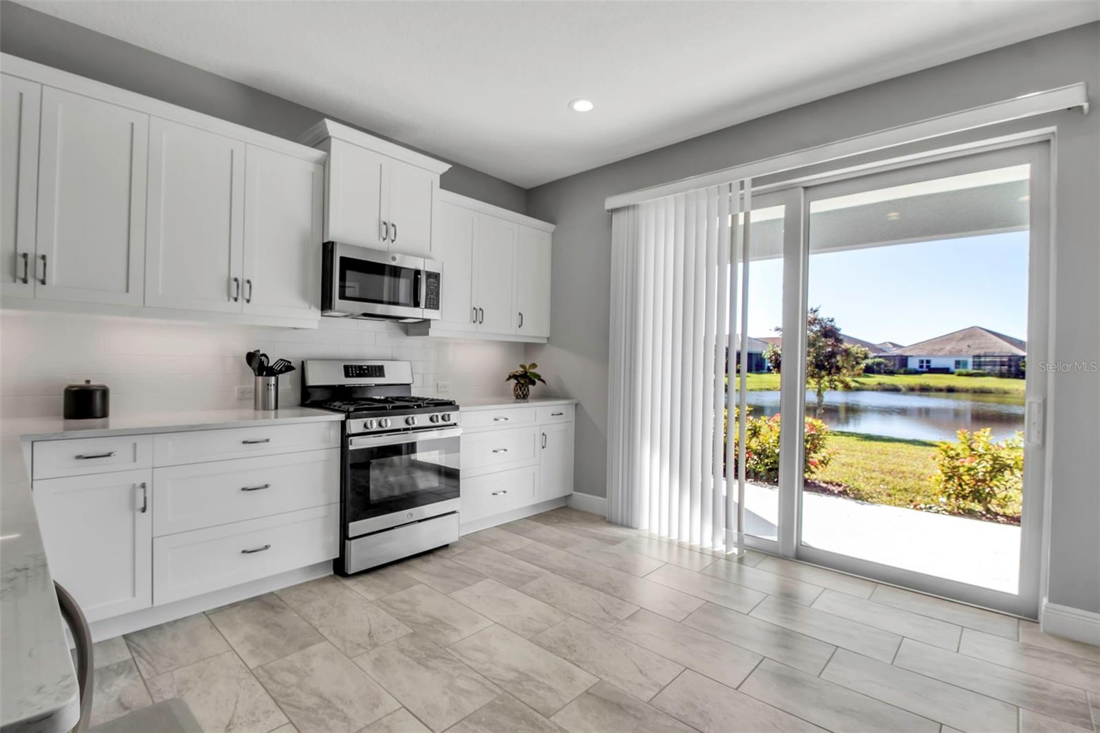 12915 TRUE BLUE CIR, BRADENTON, FL, 34211