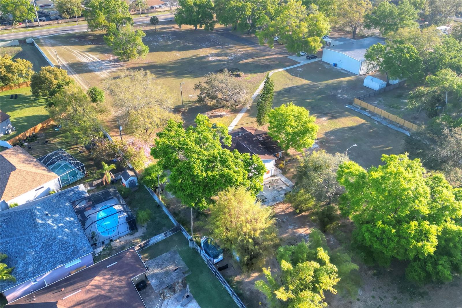 4207 E LUMSDEN RD, VALRICO, FL, 33594