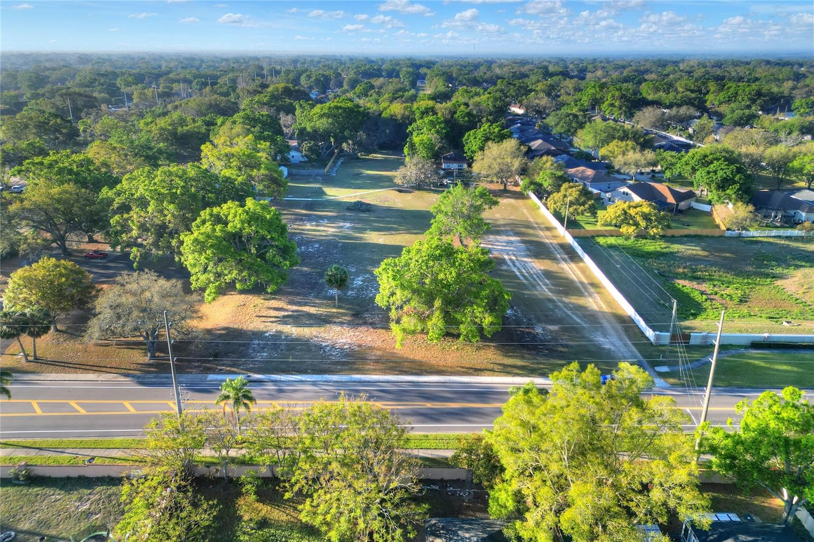 4207 E LUMSDEN RD, VALRICO, FL, 33594