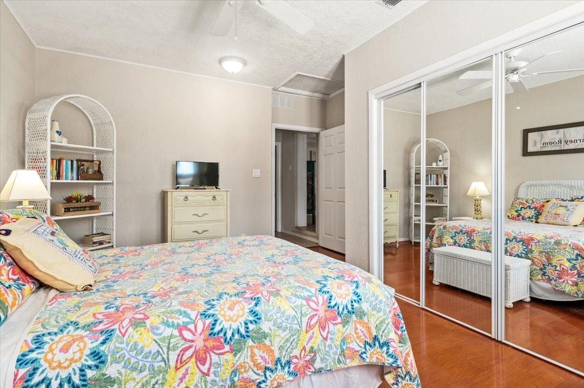 A4647294 Property Photo