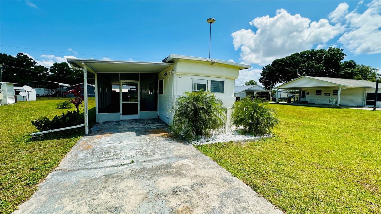 1641 HOPE ST, INTERCESSION CITY, FL, 33848