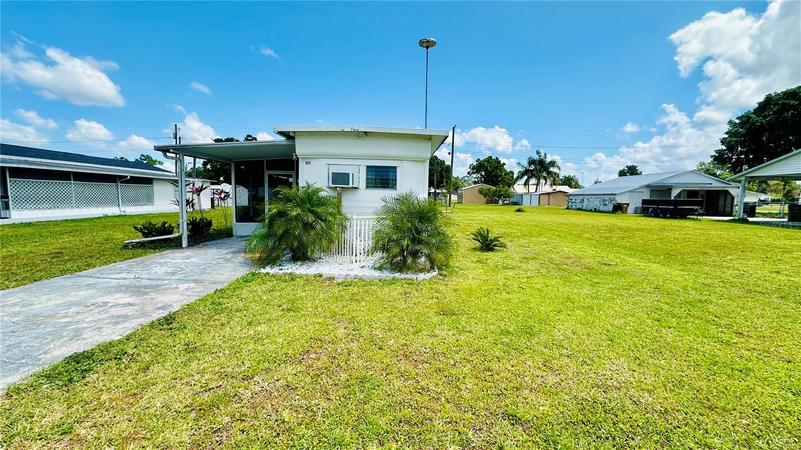 1641 HOPE ST, INTERCESSION CITY, FL, 33848