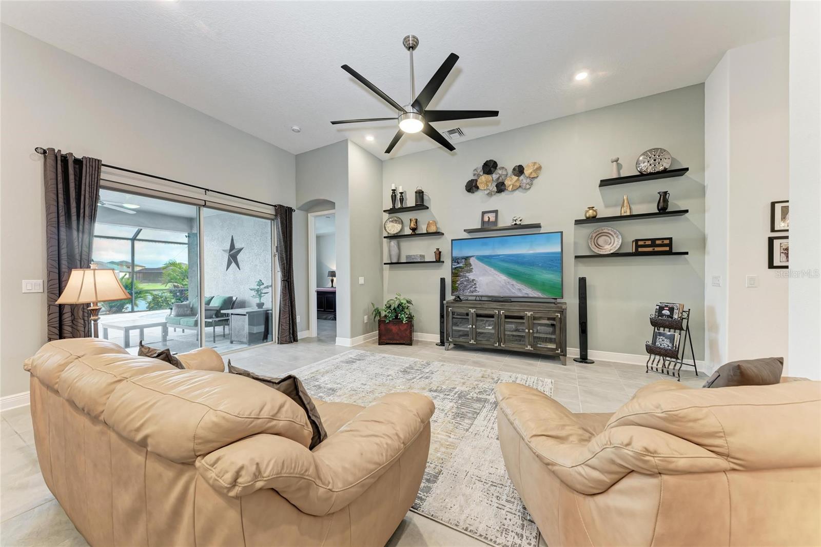 5811 CAMPINA PL, PALMETTO, FL, 34221