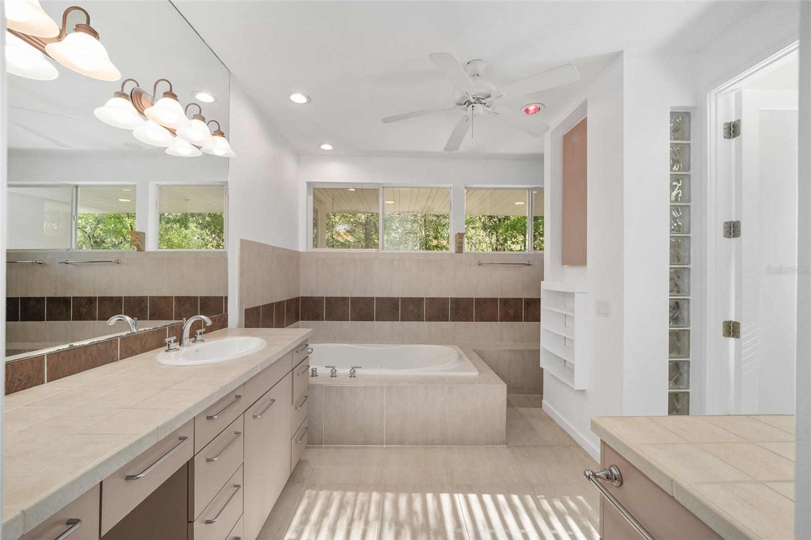3200 NW 21ST AVE, GAINESVILLE, FL, 32605