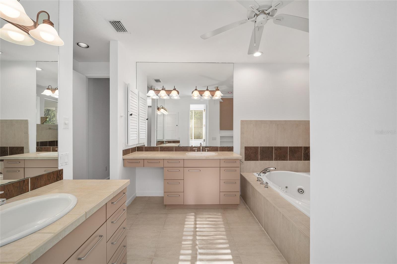 3200 NW 21ST AVE, GAINESVILLE, FL, 32605