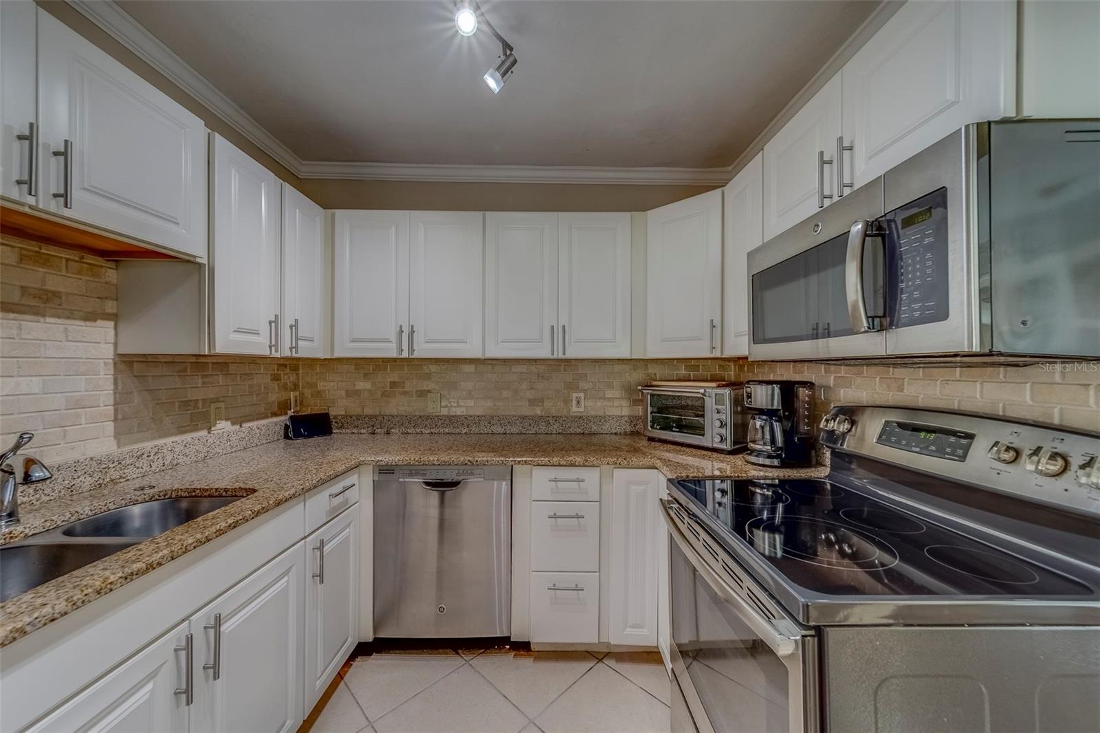 1536 ALAMO LN, DUNEDIN, FL, 34698