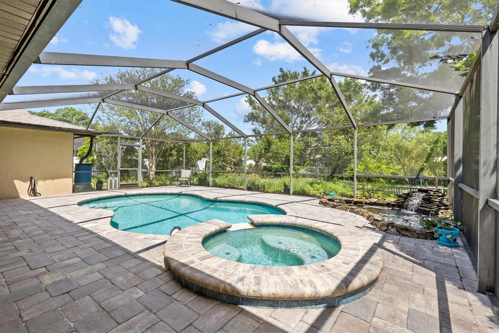 11353 TRADEWINDS BLVD, LARGO, FL, 33773