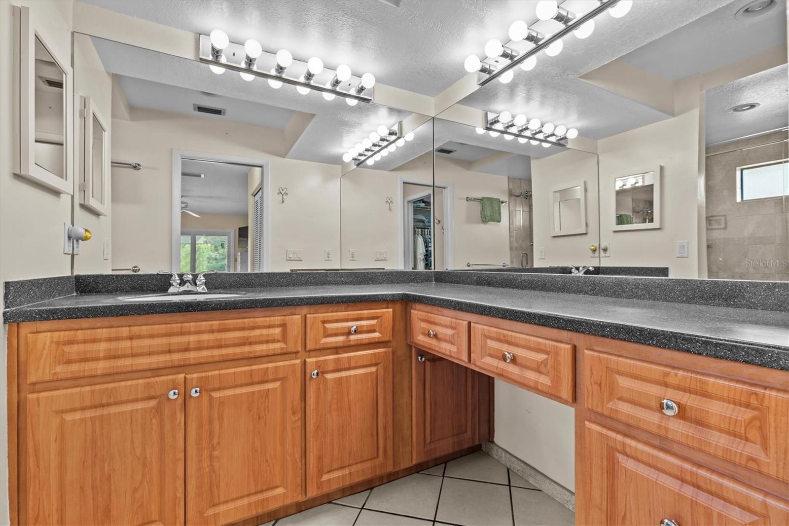 11353 TRADEWINDS BLVD, LARGO, FL, 33773