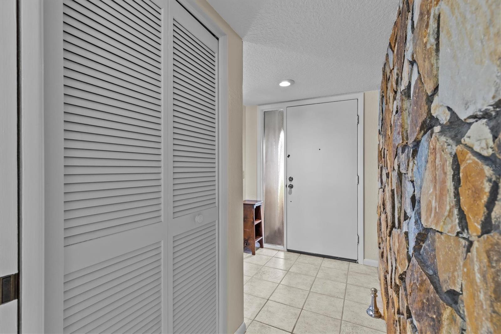11353 TRADEWINDS BLVD, LARGO, FL, 33773