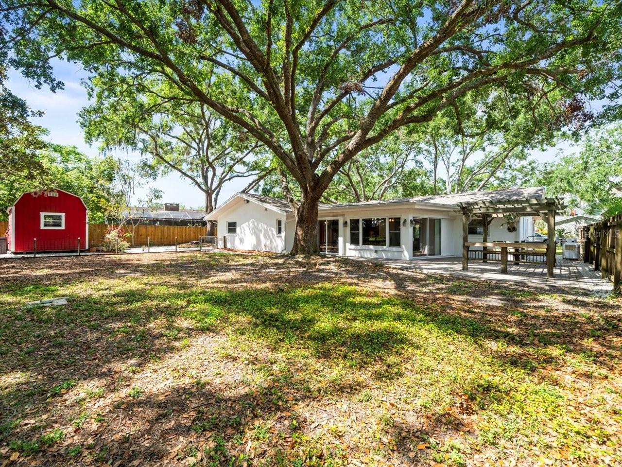 13556 LAKE MAGDALENE DR, TAMPA, FL, 33613