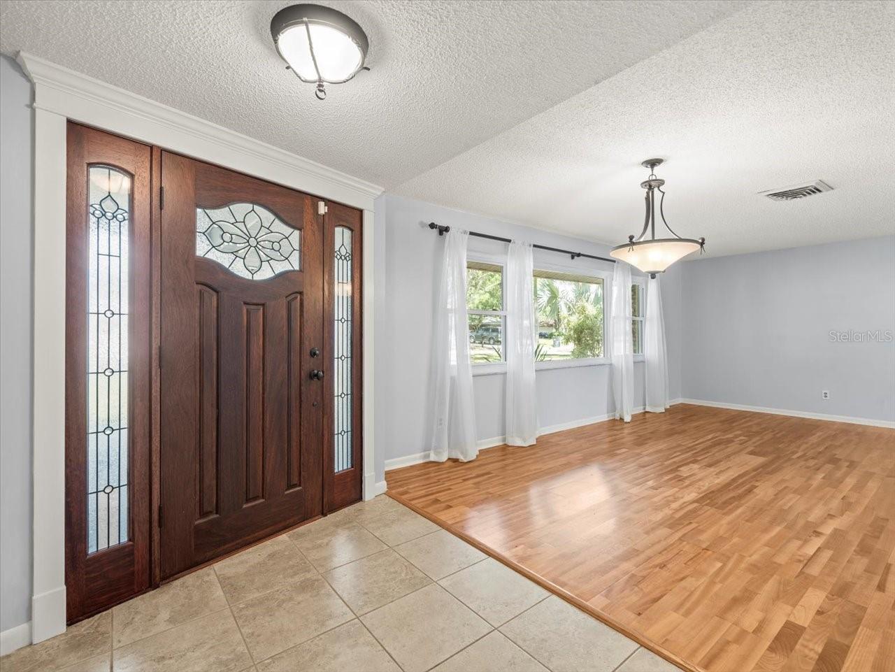 13556 LAKE MAGDALENE DR, TAMPA, FL, 33613