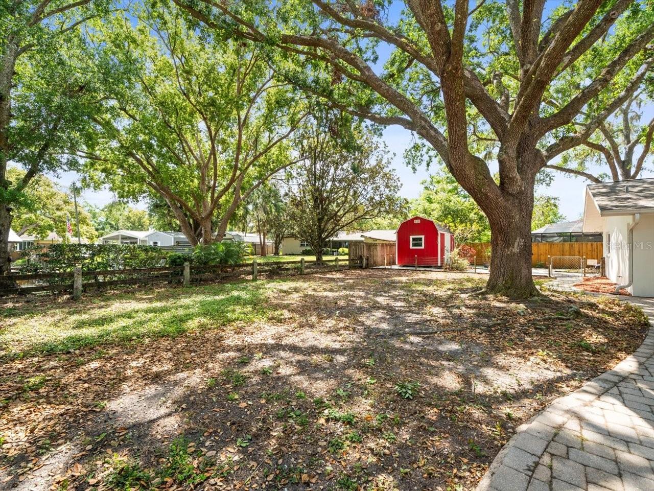 13556 LAKE MAGDALENE DR, TAMPA, FL, 33613