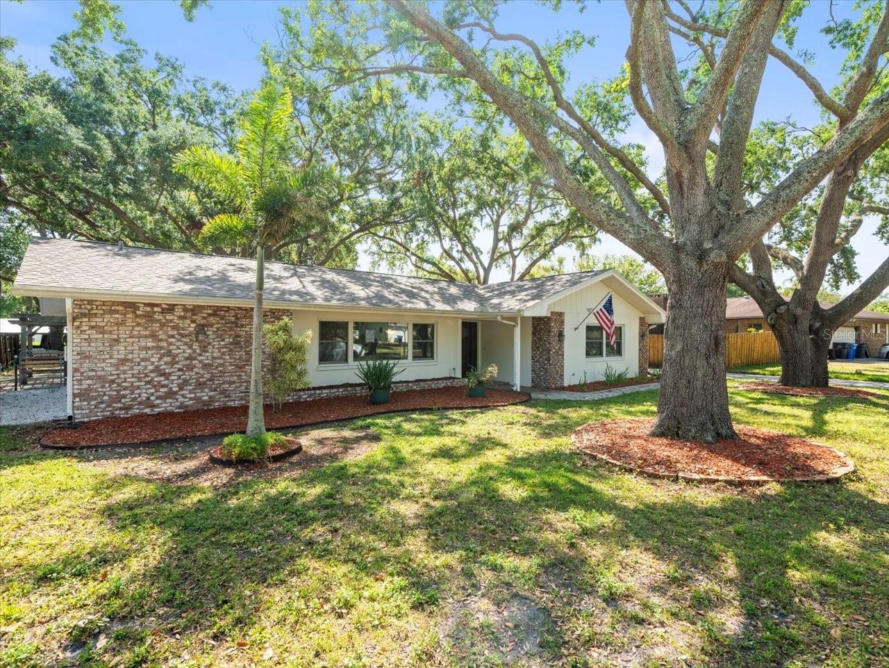 13556 LAKE MAGDALENE DR, TAMPA, FL, 33613