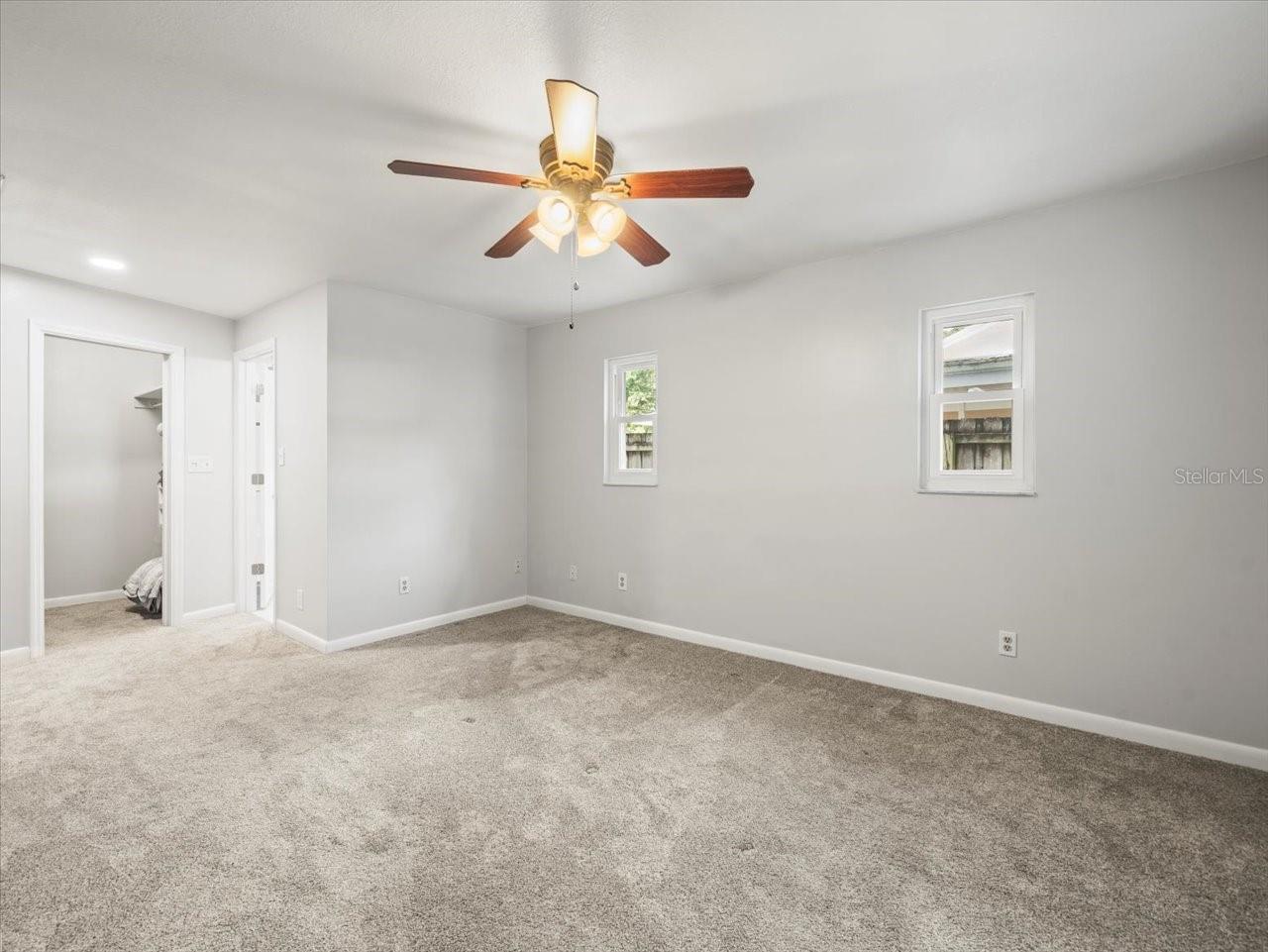 13556 LAKE MAGDALENE DR, TAMPA, FL, 33613