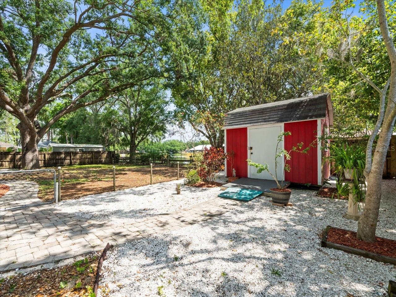 13556 LAKE MAGDALENE DR, TAMPA, FL, 33613