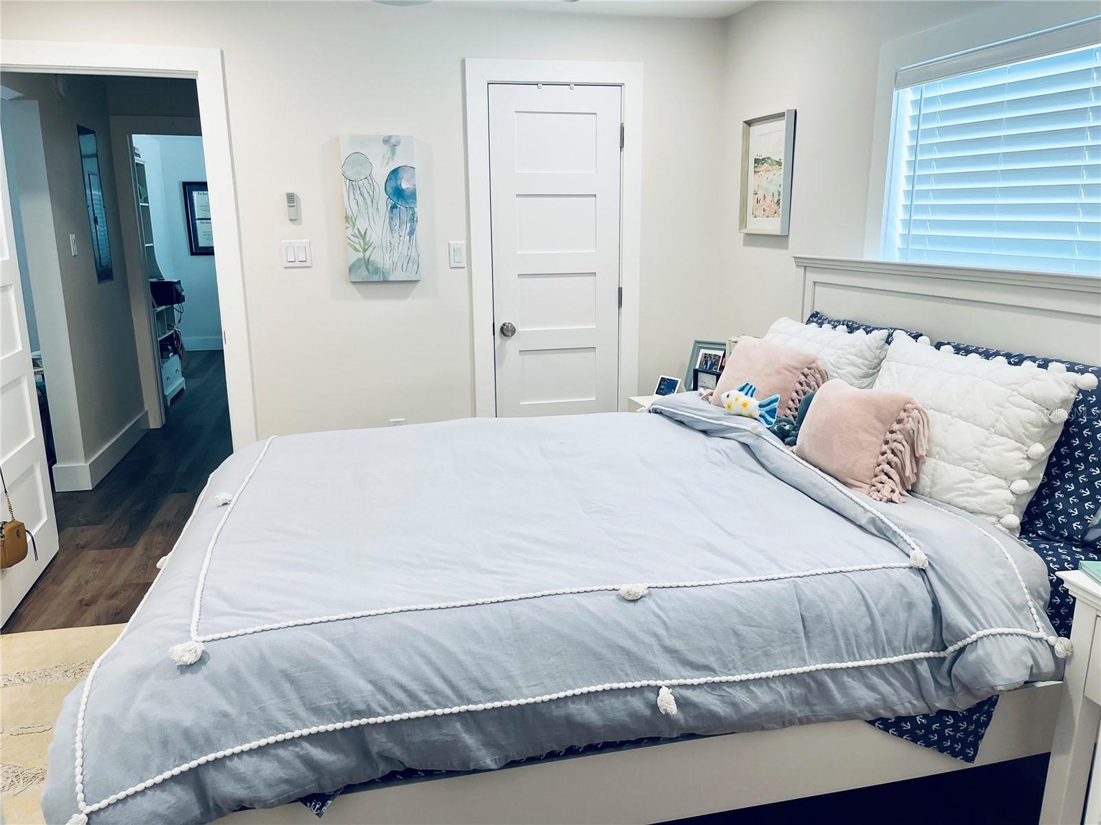 1736 MORRILL ST, SARASOTA, FL, 34236