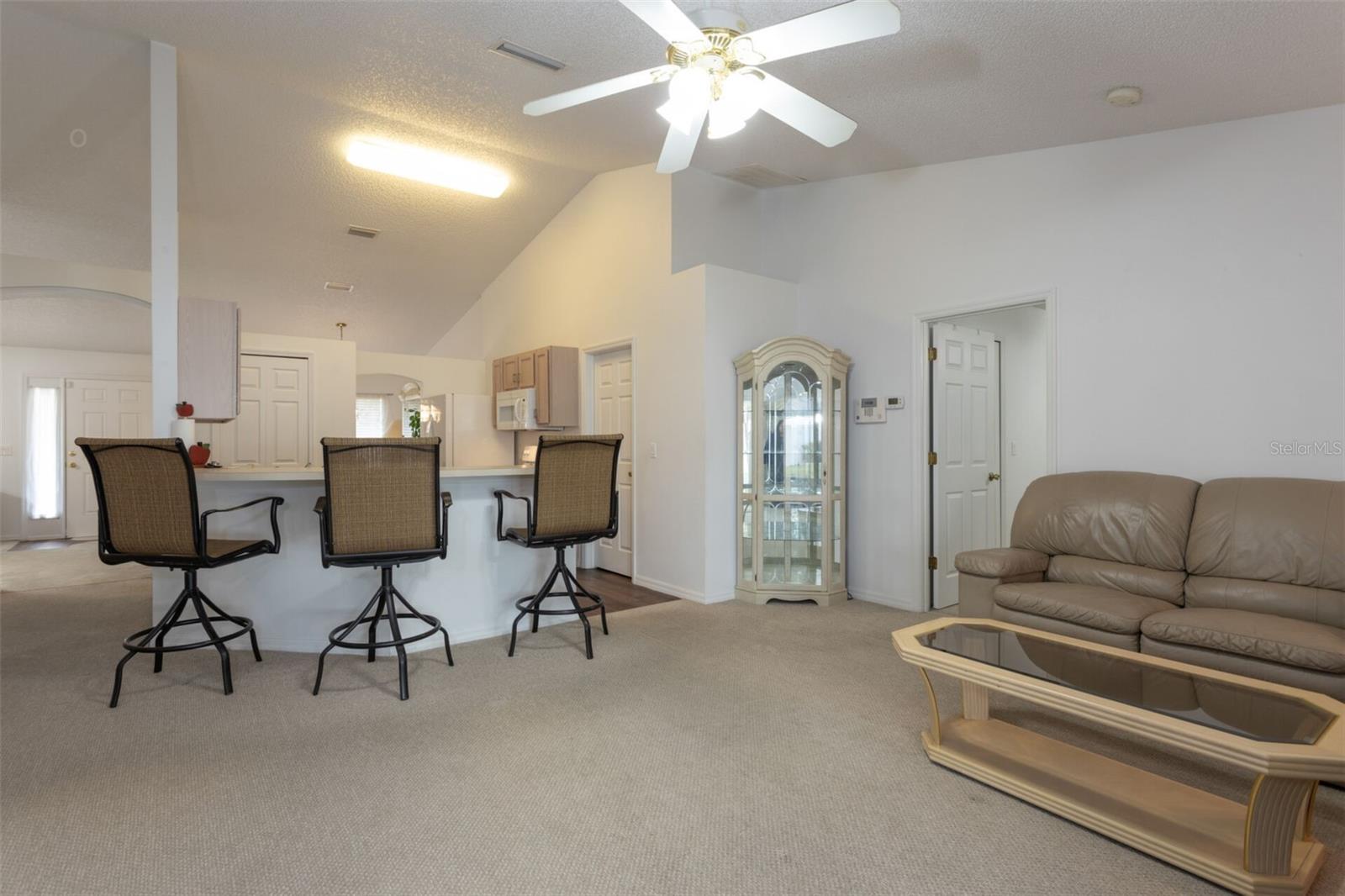 8 LLOWICK CT, PALM COAST, FL, 32164